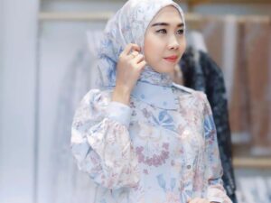 Indah Sri Handayani, Boleh Mimpi Kita Melangit Tetapi Hati Tetap Membumi