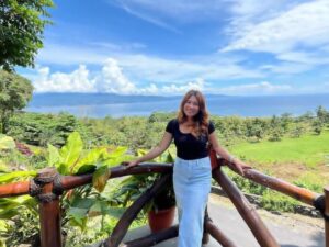 Eva Indrayani, Membantu Semua Orang dengan Titipan Tuhan Berupa Pengetahuan, Waktu Atau Materi