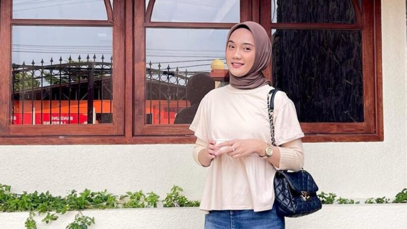 dr. Merry Amdika, M. Kes: Everything Takes Time. Bees Have to Move Very Fast to Stay Still