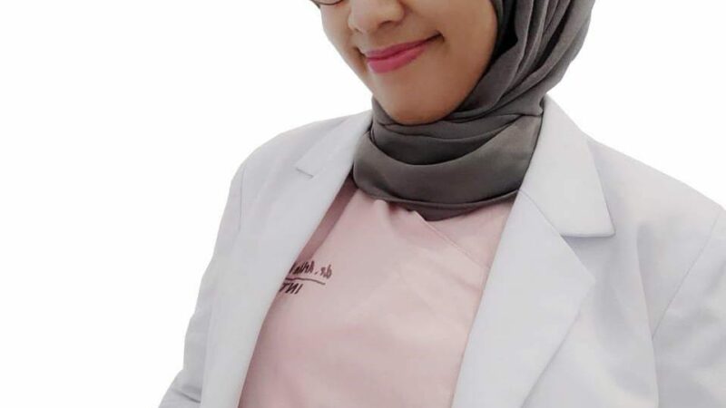 dr. Arlis Karlina, Sp. PD, MH: Sedih Kalau Pasien Tidak Peduli dengan Kesehatan Mereka
