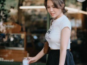 Irene Ilona, Jangan Lupa Merawat Diri Bukan Untuk Orang Lain Tapi Kebahagiaan Kita Sendiri