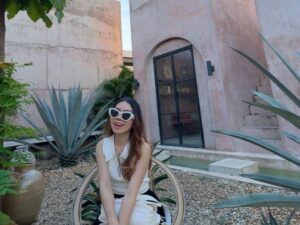 Clarine Clanata, Ibu Rumah Tangga Pekerjaan Tak Mudah, Melepaskan Ego dan Sikap Berserah