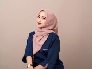 Windy Wulandari, Bidan Sukses Menjadi Infleuncer Kecantikan dan Kesehatan