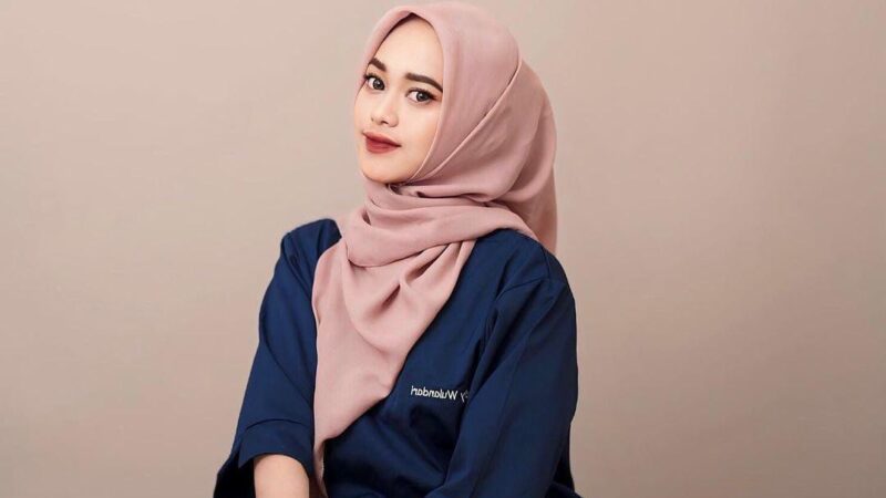 Windy Wulandari, Bidan Sukses Menjadi Infleuncer Kecantikan dan Kesehatan