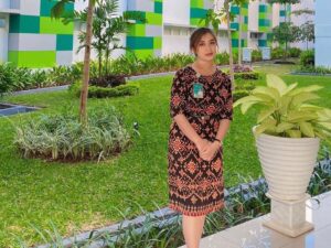 Linda Non, Jangan Hidup untuk Menyenangkan Orang Lain, Tapi Hiduplah untuk Menyenangkan Hati Tuhan dan Diri Sendiri.