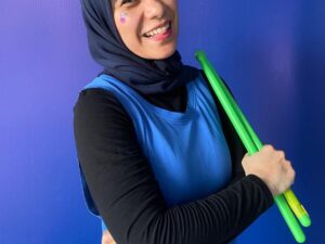 Farah Dina, Sebagai Perempuan Kita Jangan Pernah Berhenti Bermimpi!