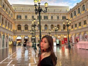 Lina Andriati, Hidup Adalah Keseimbangan Antara Bekerja Keras dan Nikmati Setiap Momen!