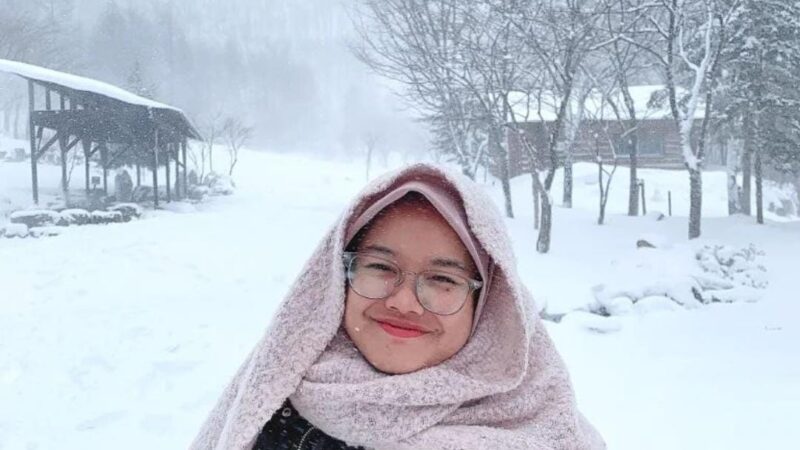 Adhe Putri N, Gunung Alam Semesta Ajarkan Arti Apa Kekuatan Dalam Menghadapi Kerasnya Medan Kehidupan dan Aralnya