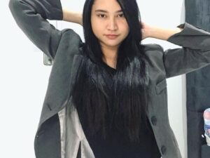 RR. Adesya Raphaela, Jalani Passion Kita dengan Maksimal dan Selalu Belajar Hal Baru