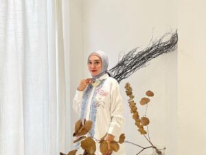 Dillah, Awal Konten Kreator Suka Foto di Tempat Estetik dan Suka Fashion Style