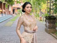 Ayu Candra Kasih, Profesi Awal Arahan Orang Tua, Lama-lama Jatuh Cinta Juga