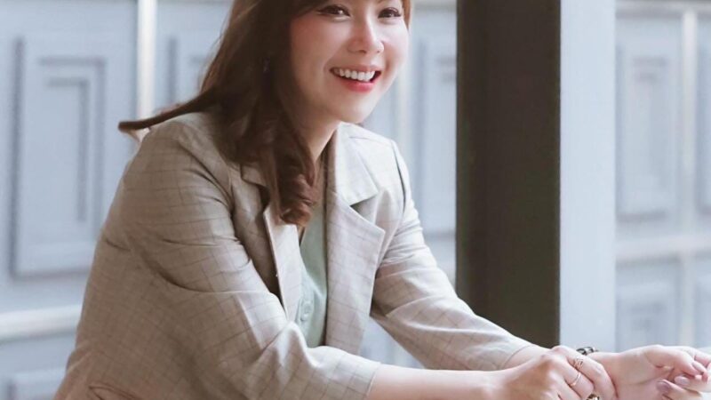 Lia Fahlevi, Bangga Kenalkan Budaya Negeri Ke Mancanegara Lewat Angklung, dan Semoga Makin Berkembang Potensi Dirinya