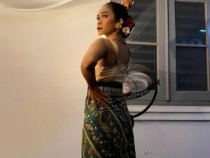Arti Prihartini. S.Sn: Panggilan Hidup Lewat Menari dan Memaksimalkan Talentanya Ini
