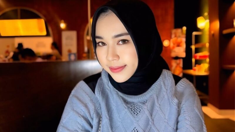 Annisa Ramadhanty, Your Life Isn’t Your’s If You Always Care What Others Think.