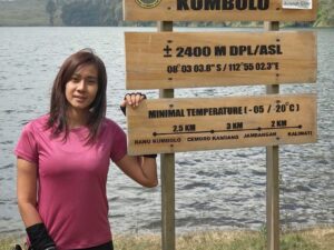 Layung, Kalau Berwisata Bijak Tak Rusak Lingkungan dan Kotori Destinasi