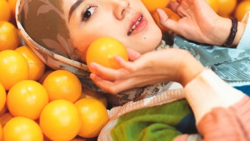 Monica Zulkarnain: Walau Jadi Selebgram Ngehits Jangan Lupa Ibadah & Menuntut Ilmu