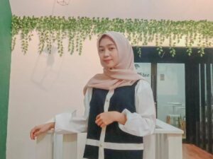 Azlia Nur, Jangan Pelit Dengan Diri Sendiri Selalu Bersyukur Akan Nikmat Sehat Tuhan