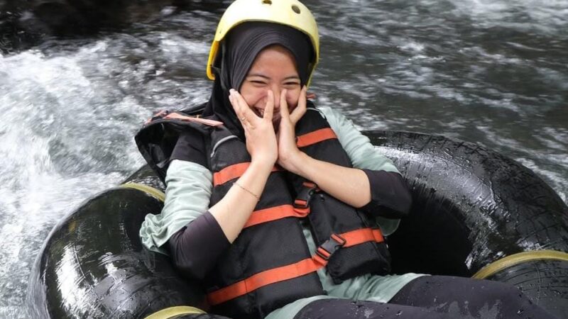 Dwina Oktavie, Kita Berhak Raih Apa Saja Asalkan Tekun dalam Berusaha