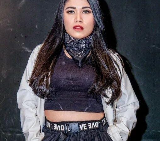 Andien Dintchy, Jadi Seniman Harus Pede, Nothing Is Impossible & Dreams Will Come True