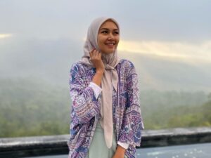 Finda Oktarina, Percaya Kepada Allah Swt Kita Semua Bisa Lewati Ujian di Dunia Ini