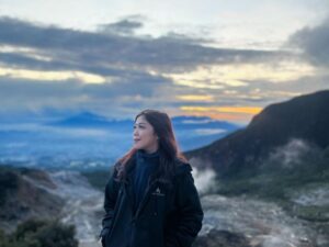 Nisa Rahma, Lekaslah Bangkit Setelah Kita Terjatuh, Karena Hidup Itu Fluktuatif!