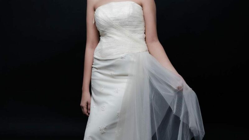 Via Novianis: Total Untuk Bidang Modelling & Film Sesuai Passion