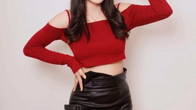 Dina Ningrum, Padat Jadwal Kerja Masih Sempat Kembangkan Hobi Dance-nya