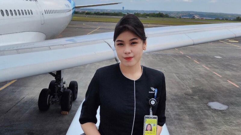 Dessy Hasbin Asnawi, Seorang Pramugari Harus Mampu Menghadapi Beragam Karakter dari Kustomer