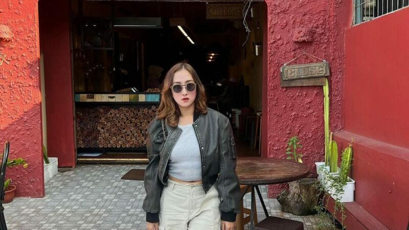 dr. Siti Nabila M. Gunawan: Selalu Berpikir Positif dan Berkumpul dengan Teman-teman Produktif di Karya