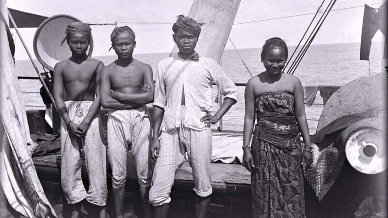 Tempat Istirahat Terakhir Pekerja Kontrak Jawa & Jalur Kerjasama Masalalu Kolonial Belanda