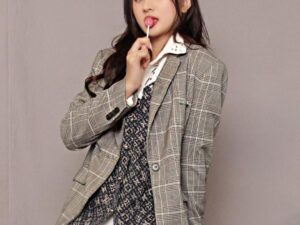 Lovely Nazaretty Steci Lengkong, Mantan Atlet Basket yang Jadi Model