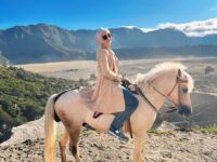 Indri Wahyuningsih, Kenali Diri Kita Sebagai Awal Kebijaksanaan dan Kesuksesan