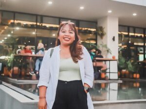 Komang Gayatri, Ketika Kita Hormati Ortu Rezeki Kan Datang dengan Cara Tak Terduga