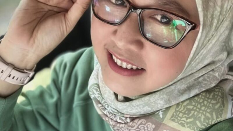 Deasi Anggraini, Just Be Yourself, Everyone Else Is Taken!