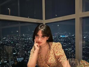 Tika, Selalu Tanamkan Ilmu Padi Semakin Kita Punyai Ilmu Posisi Tinggi Semakin rendah Hati