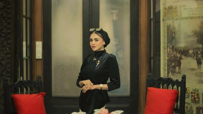 Mieke Shahir, Semoga Kita Selalu Dikelilingi Hal Baik dan Jangan Gampang Menyerah