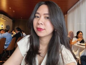 Monica Aprilina, Kecerdasan dan Wawasan Sangat Penting di Kehidupan