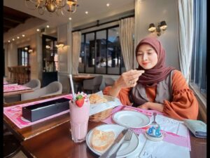 Sabrina Salsabila, Menikmati Bisnis Bidang Kreatif dan EO karena Bertambah Relasi dan Bisa Kolaborasi Bareng