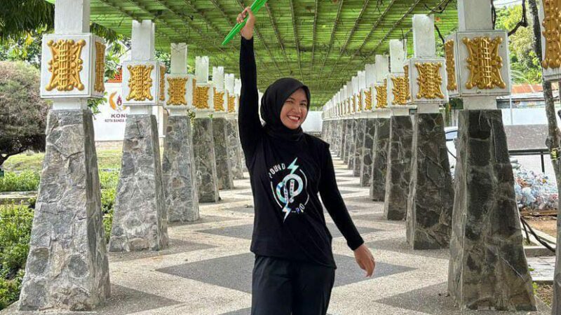 De Phonna, Hidup Sebahagia-bahagianya, Berhasil Kita Rayakan Gagal Kita Set Ulang