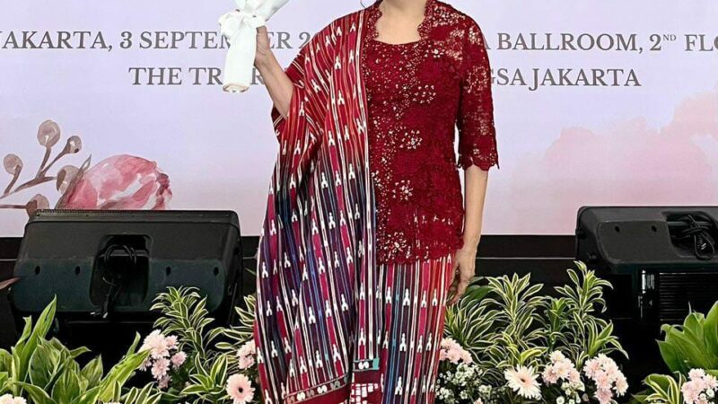 Valentina Siagian, Dengan Memakai Batiktak Kita Sudah Jadi Duta Budaya Indonesia