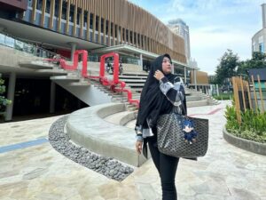 Lenna, Hidup Seperti Secangkir Kopi, Selalu Bisa Dinikmati Jika Bersyukur