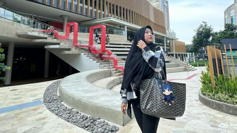 Lenna, Hidup Seperti Secangkir Kopi, Selalu Bisa Dinikmati Jika Bersyukur