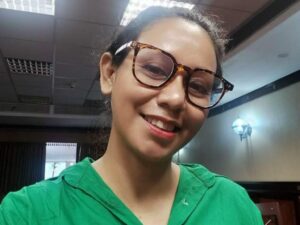 Deyna Renata, Carpe Diem, Quam Minimum Credula Postero !