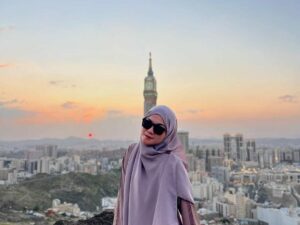 Fitri Mey: Jika Lelah Berhentilah, Menangis Jika Perlu Kemudian Bangkit Lagi