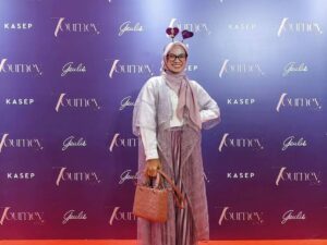 Rusi Sanggadiah Pawaka: Fashion Cara untuk Mengekspresikan Diri!