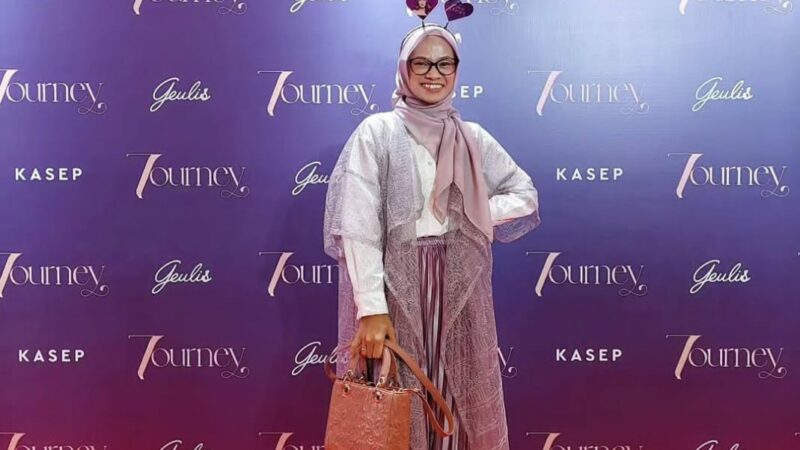 Rusi Sanggadiah Pawaka: Fashion Cara untuk Mengekspresikan Diri!