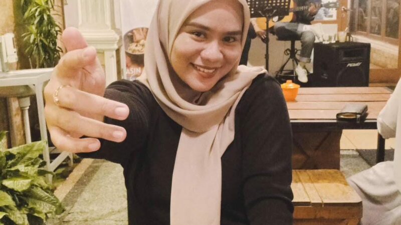 Izha Andriani: Jangan Terjebak Mimpi Orang Lain, Bangun Mimpimu Sendiri.