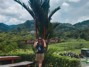 Yosi Luky Lestari: Menjadi Ibu Rumah Tangga Bukan Akhir Karier!