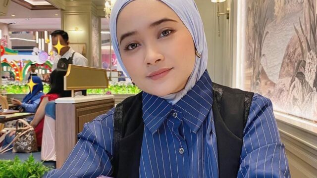 Nova Nabila, Tiada Kata Terlambat Untuk Gapai Mimpi