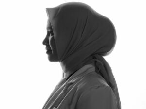 dr. Hasti Halisi, Kalau Hari Ini Suram Yakinlah Besok Akan Cerah